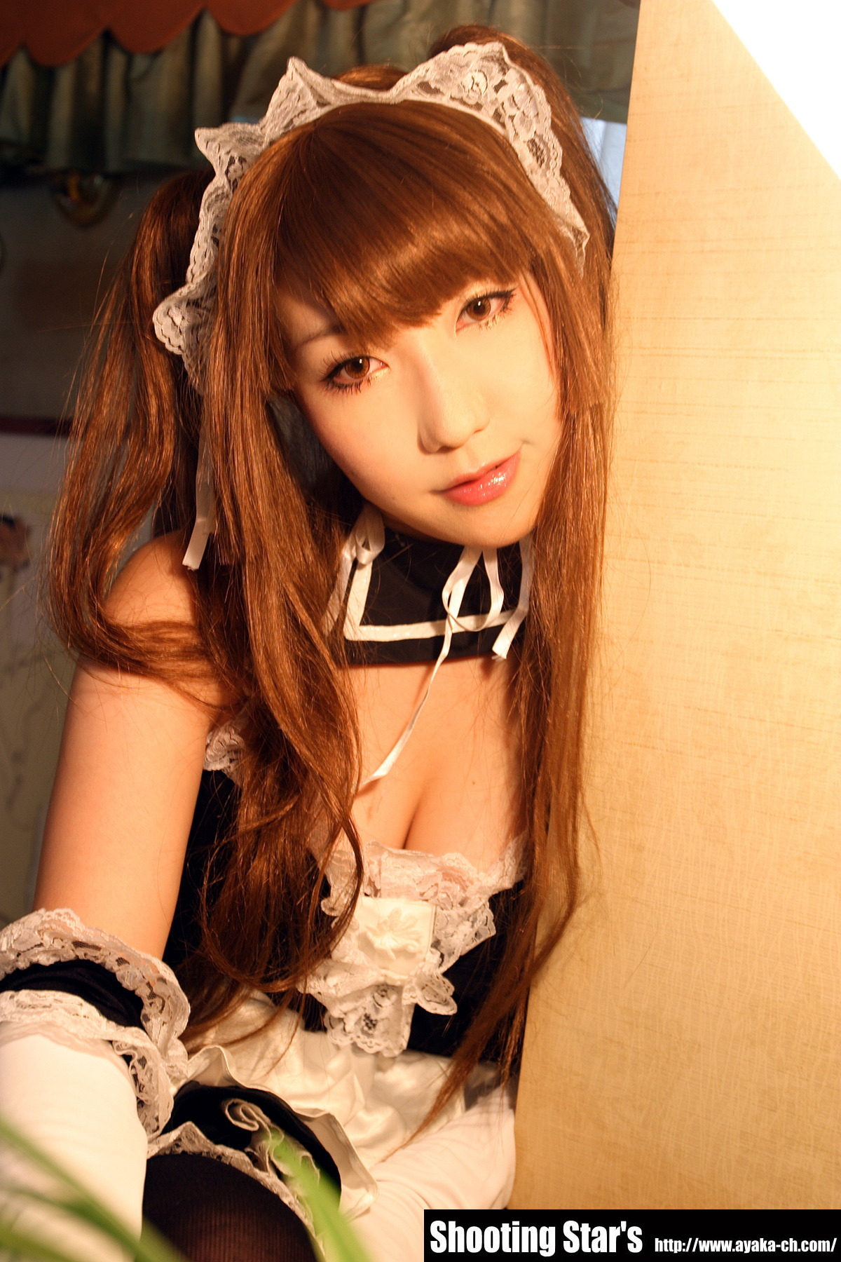 [Cosplay]  Sexy Maid with big boobs 2